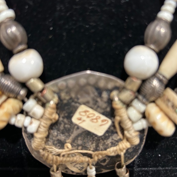 Mummy’s Bundle Extraordinary Necklace - Picture 3 of 8